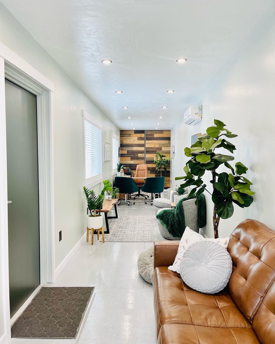 Corntainer maritímor orf 40 feet HC Office ( Ref:20072 )