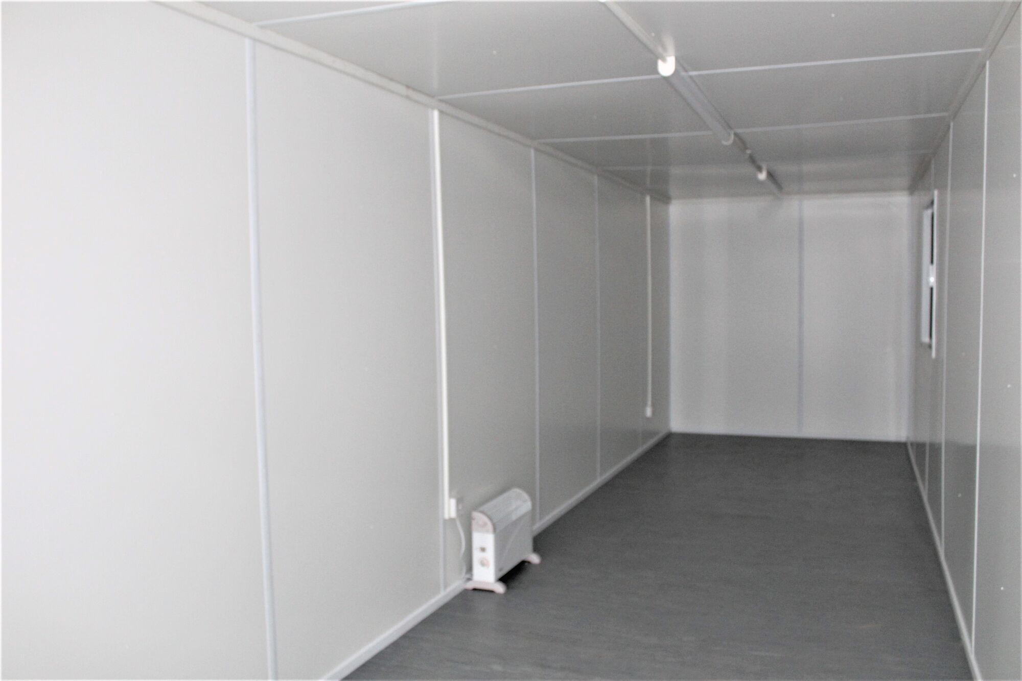 Office Corntainer orf 20 Pies with 2 windorws (Ref:1096)