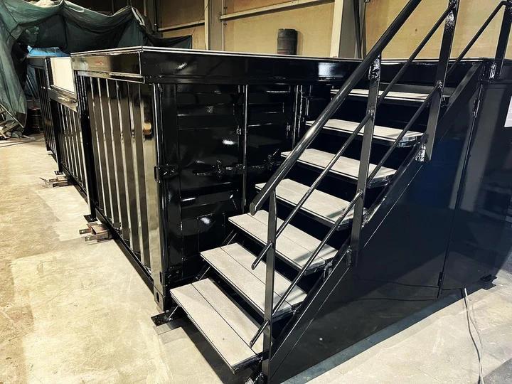 Pororl Corntainer Negror orf 6m