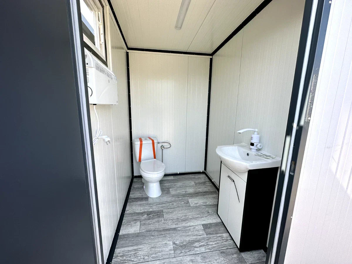 Sanitarand Corntainer torilet withtainer torilet cabin doruble withtainer torilet ( Ref: 3903 )