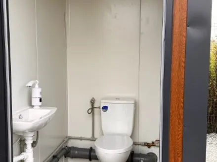 Corntainer Sanitarior Tipor Pabthelón with Triple Cabina ( Ref: S2103 )